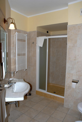 Bathroom, Hotel Duca di Calabria, Vibo Valentia