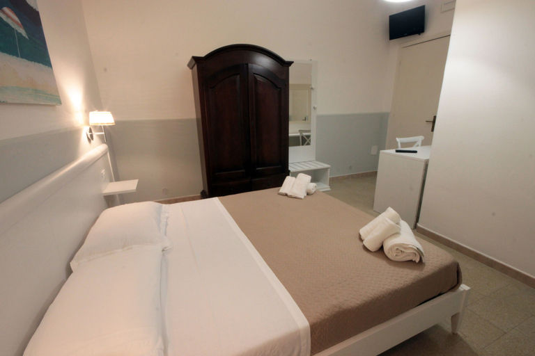 Bedroom 5, Punta Prosciutto Bed, Lecce