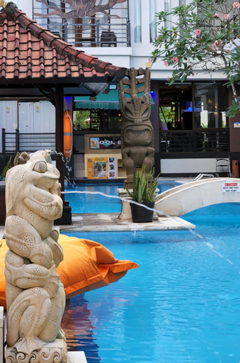 Swimming Pool 16