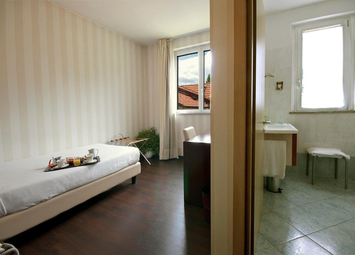 Bedroom 3, Hotel 2C, Milano
