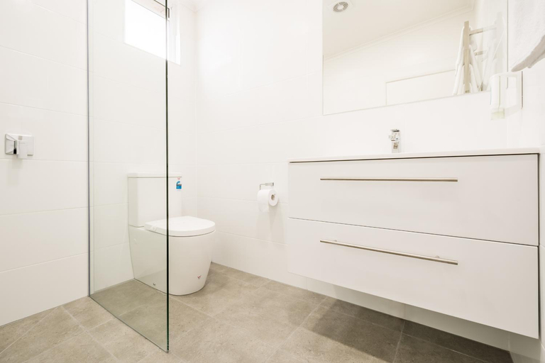 Bathroom 4, Argosy Motor Inn , Devonport