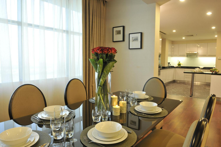 Dining Room 4
