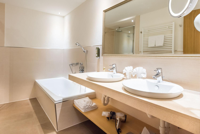 Bathroom 5, Hotel Walserberg, Bregenz