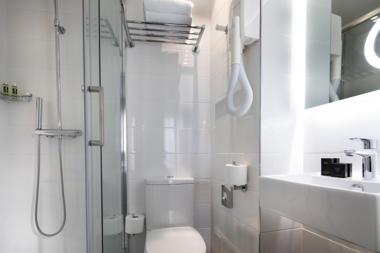 Bathroom 3, Moulin Vert Hotel, Paris