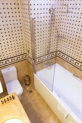 Bathroom 4, Graaf Hotel, Baku