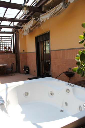 Bathroom 3, Hotel Suite Ares, Napoli