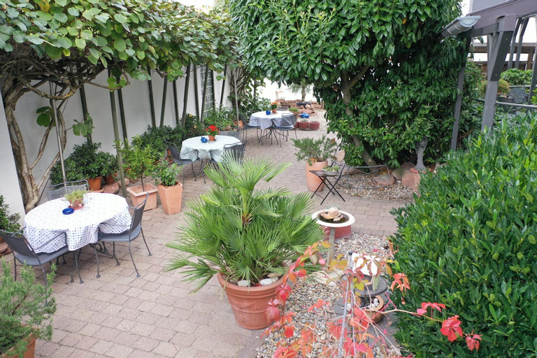 Others 3, Hotel Linde, Rhein-Pfalz-Kreis