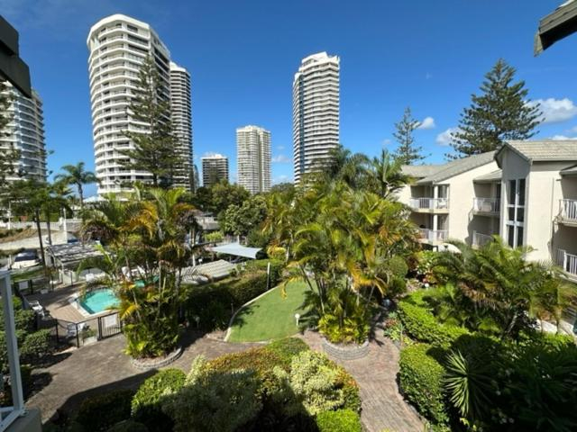 Bayview Bay Apartments and Marina, Gold Coast