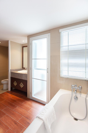 Bathroom 4, Viangbua Mansion, Muang Chiang Mai