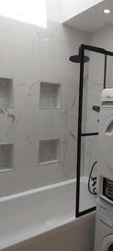 Bathroom 3, Bridgestreet Champs Elysees, Paris