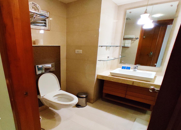 Bathroom 4, Ambrosia Sarovar Portico, Hardwar
