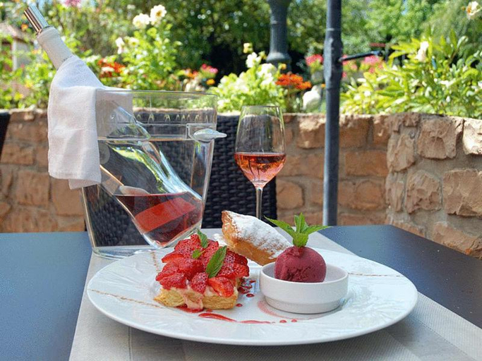 Food & Drinks 5, Hotel du Commerce Chez Stephane, Charente