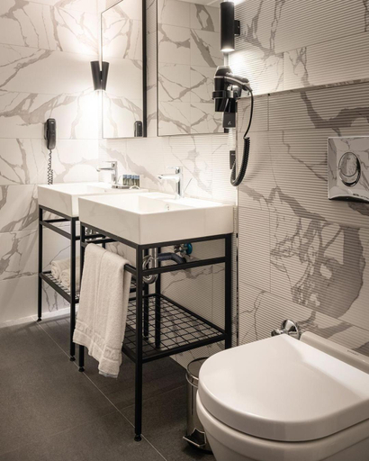 Bathroom 4, Yigitalp Istanbul, Fatih