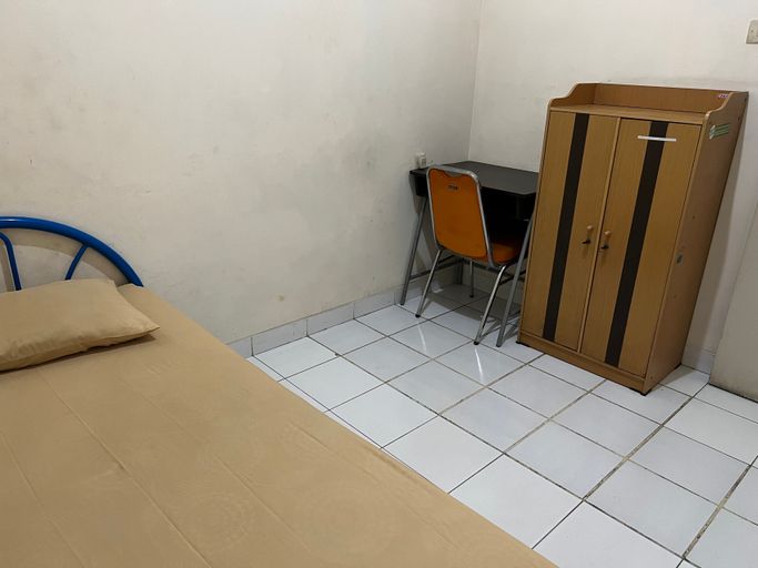 Bedroom, De Novaren Guest House Kemanggisan, West Jakarta
