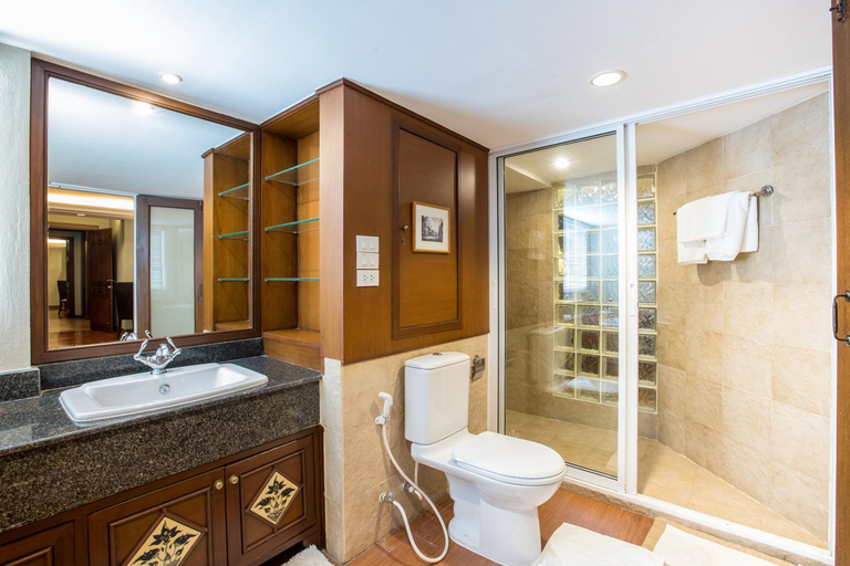 Bathroom 4, Viangbua Mansion, Muang Chiang Mai