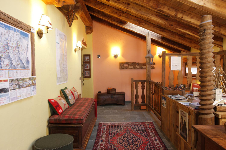 Public Area 3, La Luge D'Antan Maison d'Hotes & SPA, Aosta