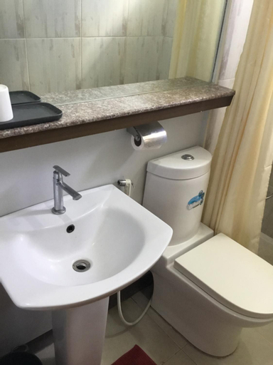 Bathroom 14