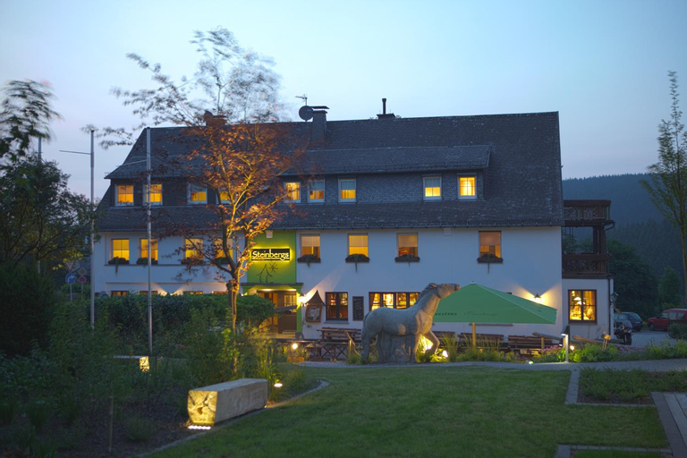 Exterior 1