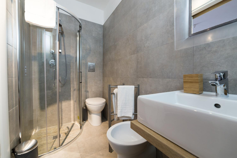 Bathroom 3, Suite Inn Catania, Catania