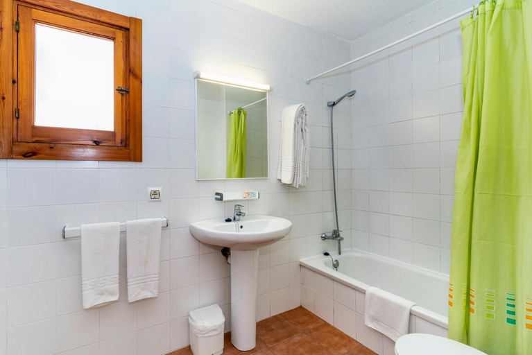 Bathroom, Apartamentos Vistapicas, Baleares