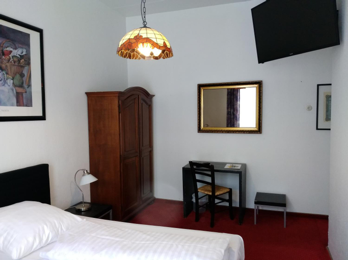 Bedroom 6