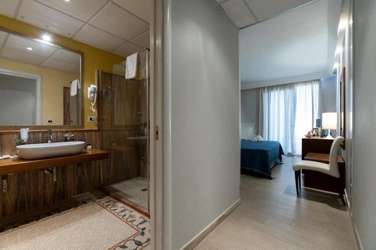 Bathroom 5, Aurora e del Benessere, Lecce