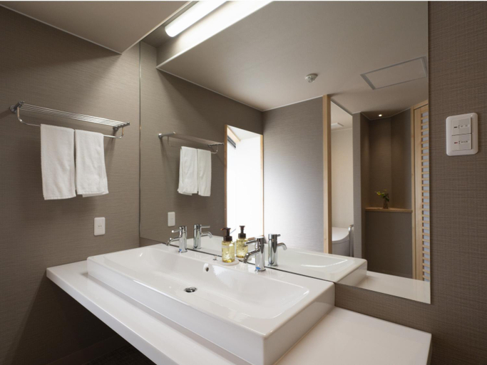 Bathroom 4, Hotel Sekisuien, Gujō