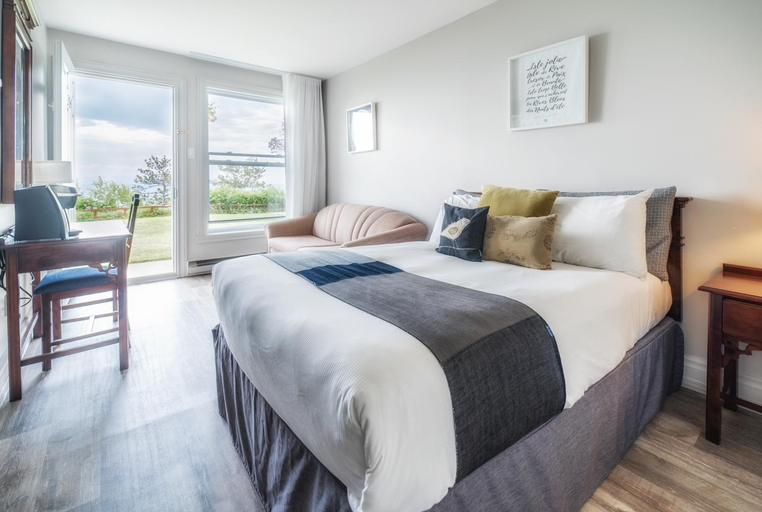 Bedroom 3, Hotel Cap Aux Pierres, Charlevoix