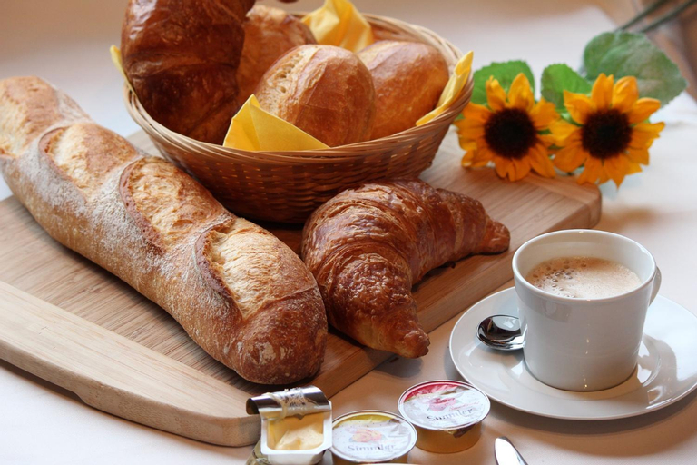 Food & Drinks 6