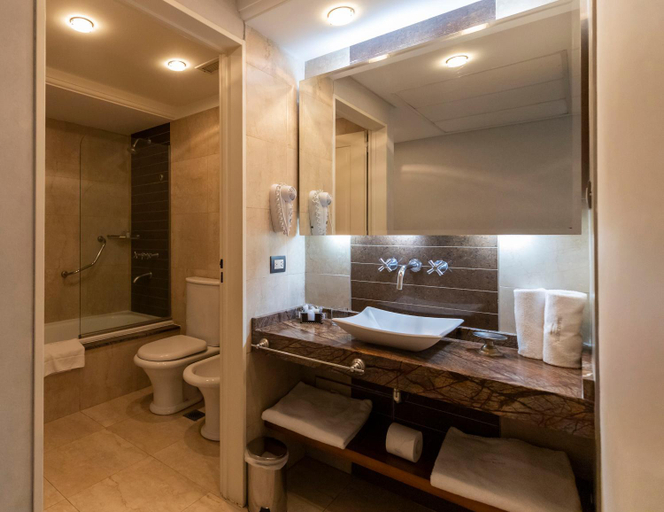 Bathroom 4, Howard Johnson Hotel Boutique Recoleta, Distrito Federal