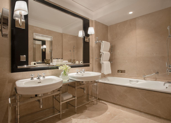 Bathroom 11