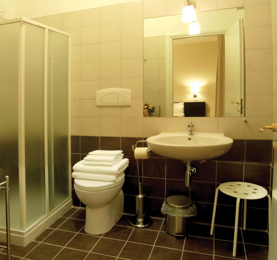 Bathroom 4, Bella Cagliari B&B, Cagliari