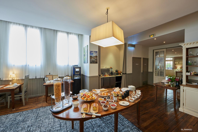 Food & Drinks 5, Logis Hotel, restaurant et spa Le Relais De Broceliande, Ille-et-Vilaine