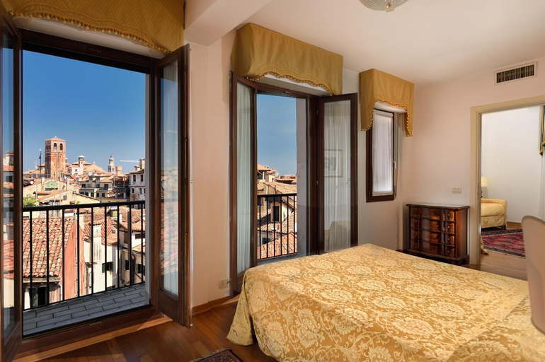 Bedroom 3, San Marco Palace, Venezia