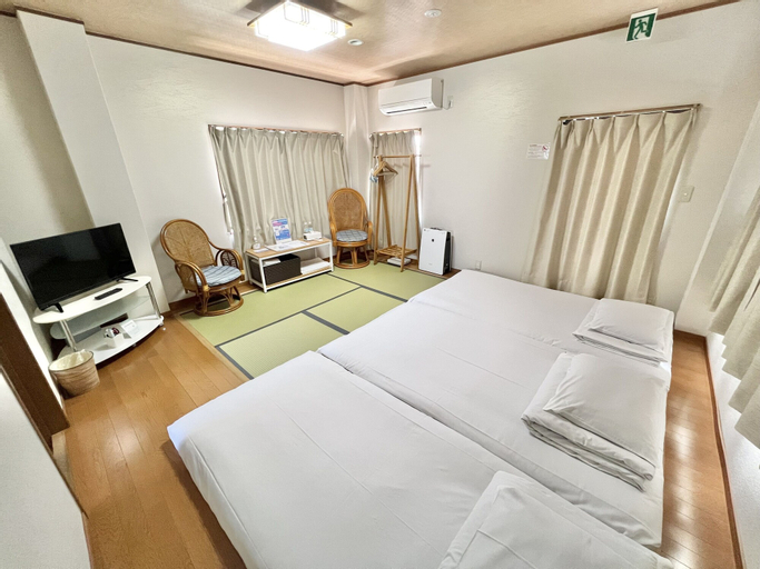 Bedroom 14