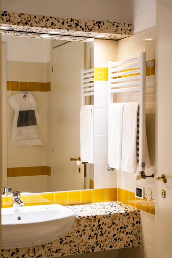 Bathroom 5, Relais Villa Pomela, Alessandria
