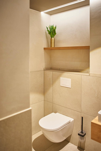 Bathroom 9