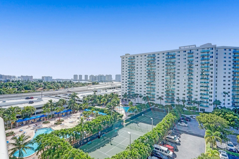 Exterior & Views, Sunny Isles 4 Bedrooms on the beach, Miami-Dade