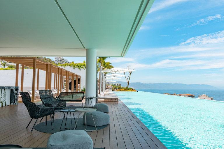 Food & Drinks 5, Maxwell Collection Romantic Zone, Puerto Vallarta