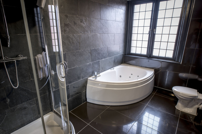 Bathroom 4, Best Western The Grand Hotel Hartlepool, Hartlepool