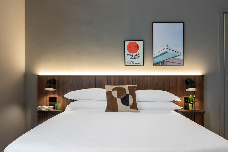 Bedroom 4, Homie, Rimini
