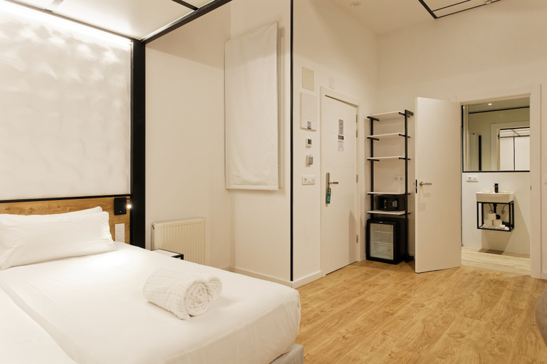 Bedroom 4, Green House Hotel, Barcelona
