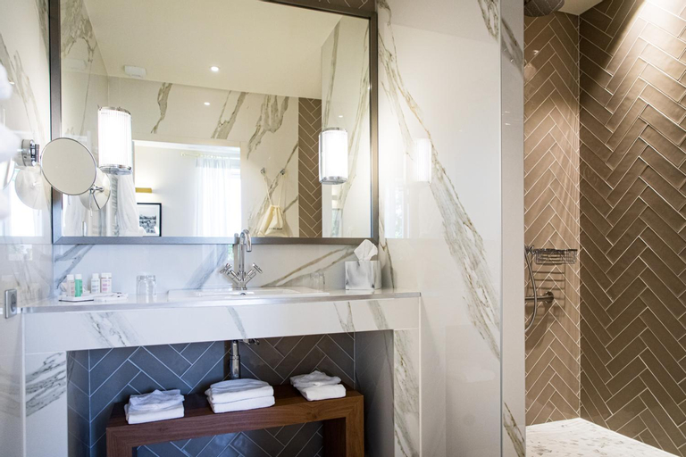 Bathroom 4