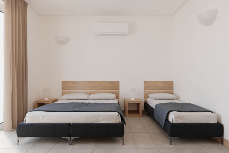 Bedroom 3, Hotel Delfino, Livorno
