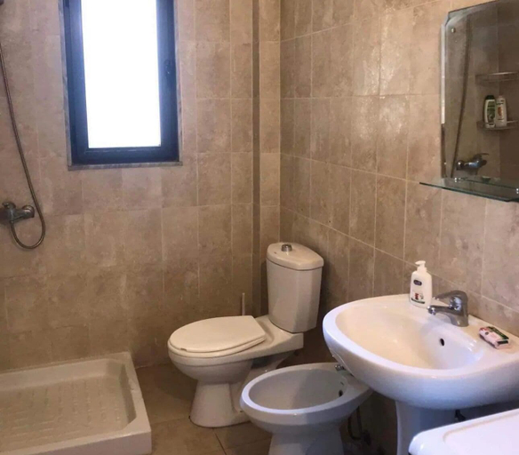 Bathroom 5, Friendly Apartments 301, Durrësit