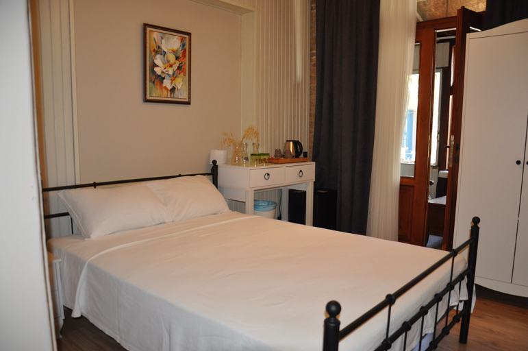 Bedroom 2, La Casa Carina, Antalya