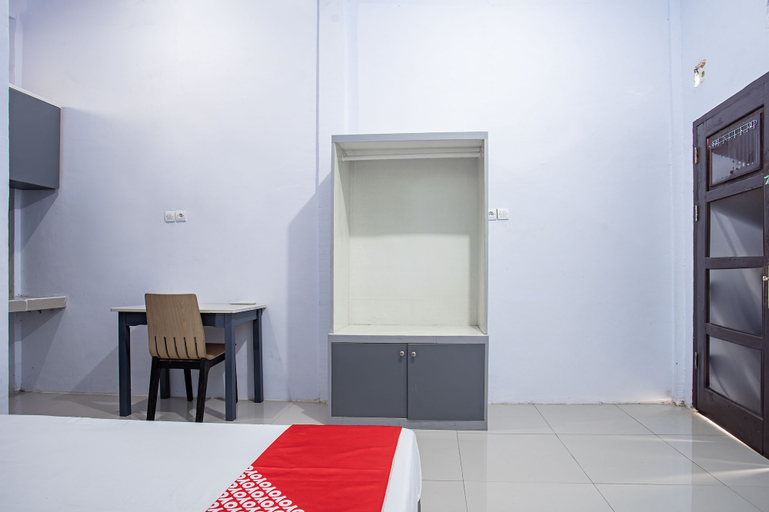 Room 3, OYO 93476 Owo Guest House Syariah, Jambi