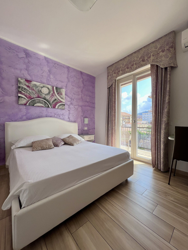 Bedroom 5, Bella Tropea Accommodation, Vibo Valentia