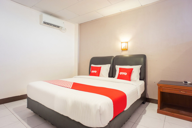 Bedroom 3, OYO 2180 Vina Vira Hotel, Lhokseumawe