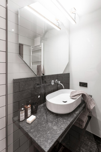 Bathroom 5, Hotel Zillertalerhof, Schwaz